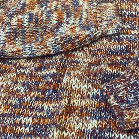 Sweater - Picture 3 of 5